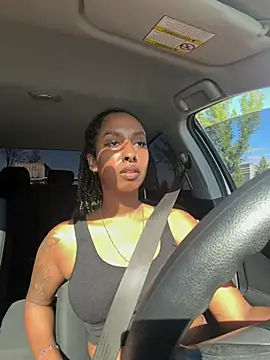 Your_Paris's sex show image