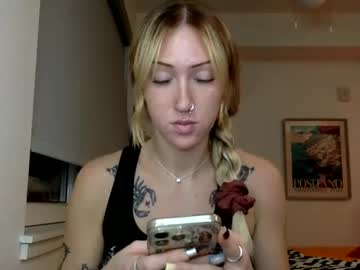 anisummers's sex show image