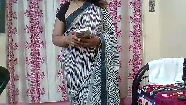 NautyBabe's sex show image