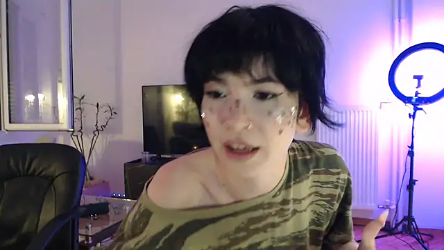 Marley_Queen's sex show image