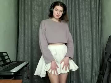 terranaufzinger's sex show image