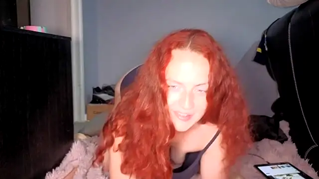 ENGLISHEMILY_69's sex show image