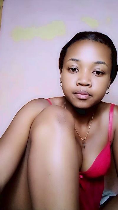 Изображение секс-шоу модели Elysca