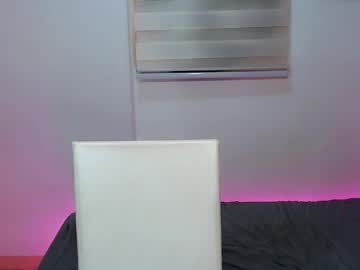 ughliah's sex show image