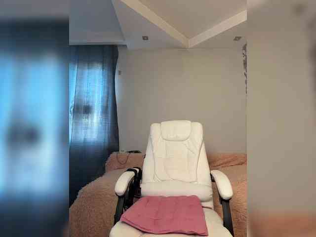 Eva-Bella's sex show image