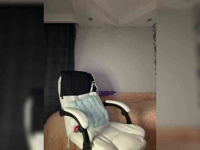 Eva-Bella's sex show image