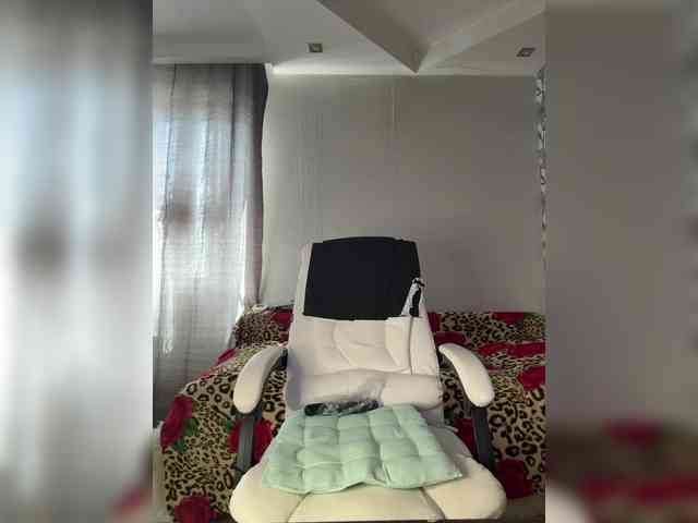 Eva-Bella's sex show image