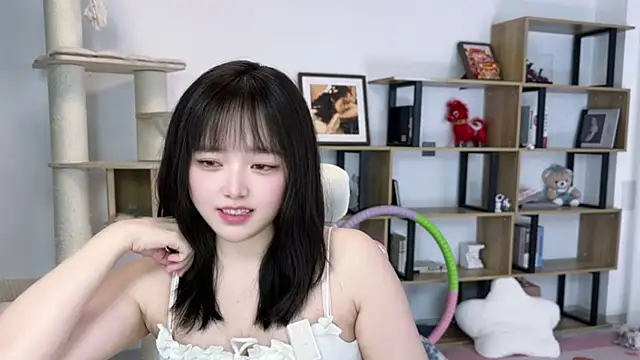 Изображение секс-шоу модели SakuraCat6