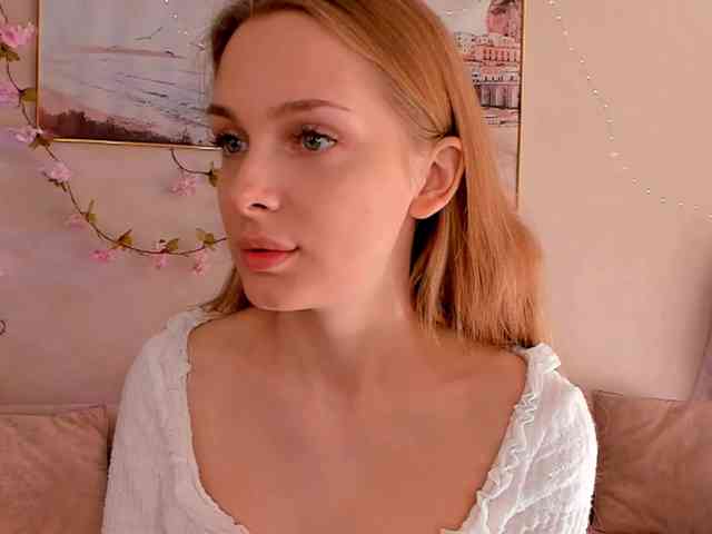 CrimsonAura's sex show image CrimsonAura's sex show image