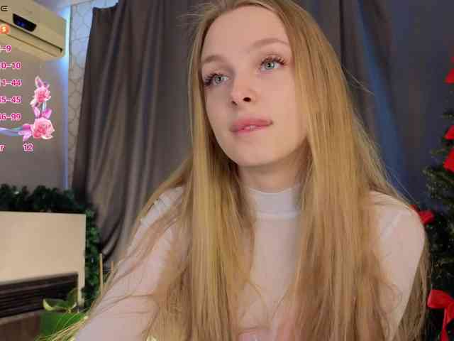 CrimsonAura's sex show image