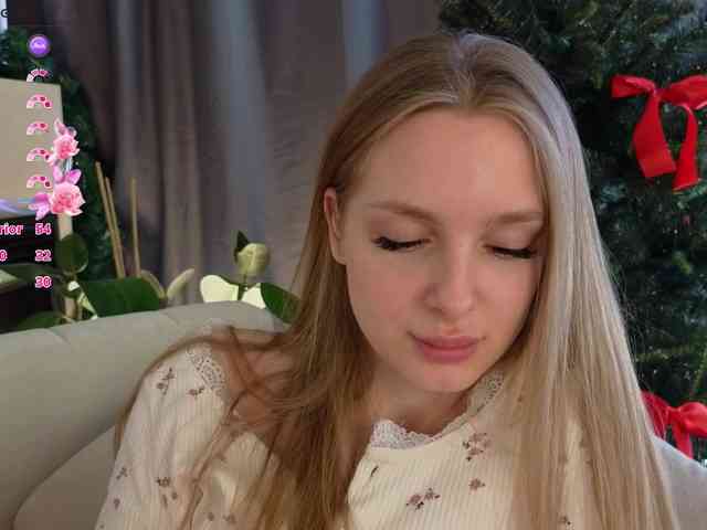 CrimsonAura's sex show image