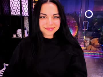 Изображение секс-шоу модели alma_pearl Изображение секс-шоу модели alma_pearl