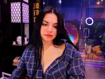 Изображение секс-шоу модели alma_pearl Изображение секс-шоу модели alma_pearl