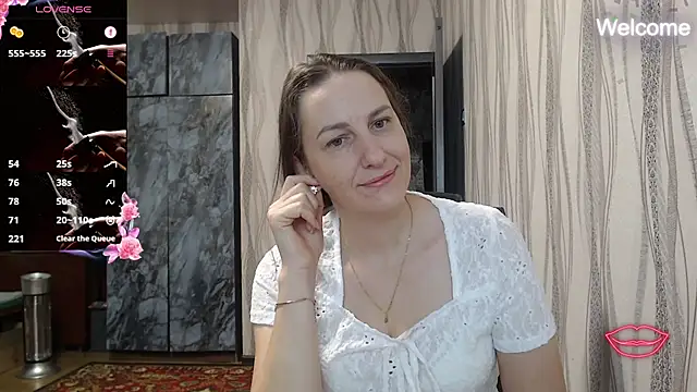 Изображение секс-шоу модели Yevgeshka-Milashka Изображение секс-шоу модели Yevgeshka-Milashka