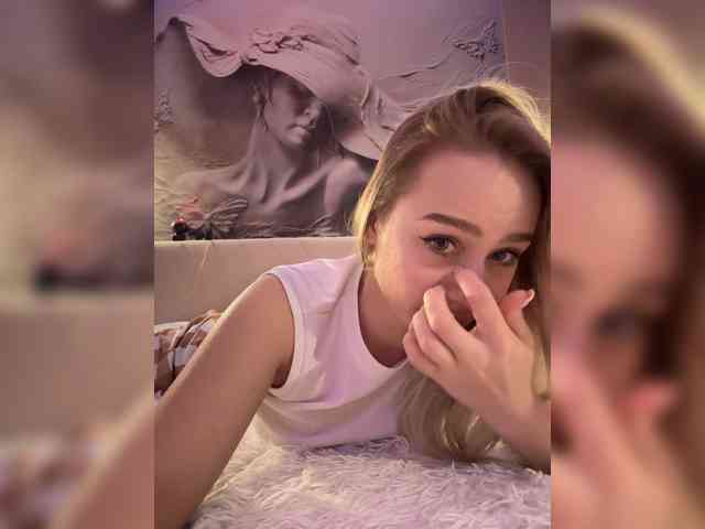 PrettyKatea's sex show image