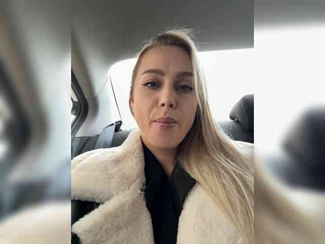 PrettyKatea's sex show image