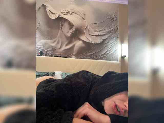 PrettyKatea's sex show image