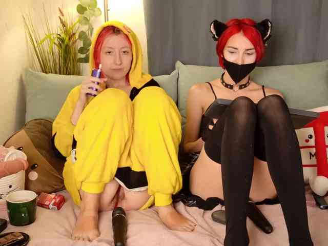 Изображение секс-шоу модели Bloom-and-Shen Изображение секс-шоу модели Bloom-and-Shen