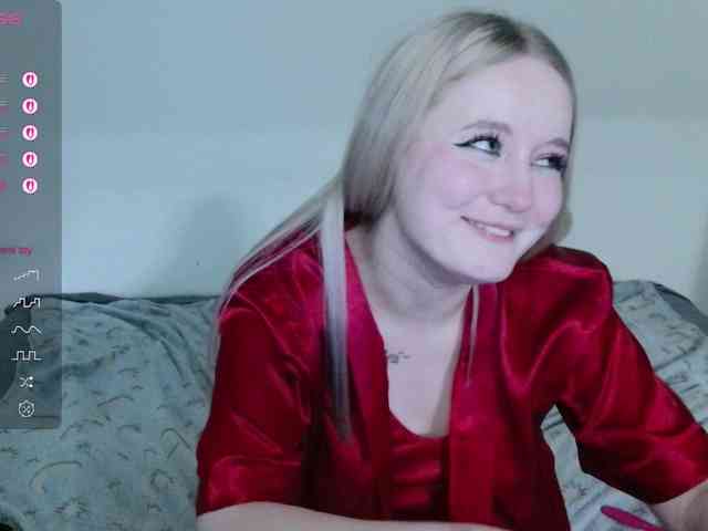 Изображение секс-шоу модели LolaMin