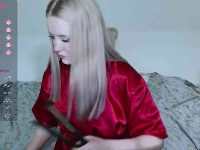 Изображение секс-шоу модели LolaMin