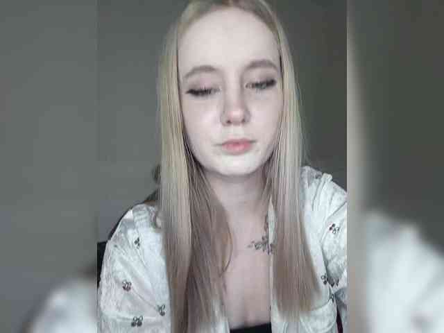 Изображение секс-шоу модели LolaMin