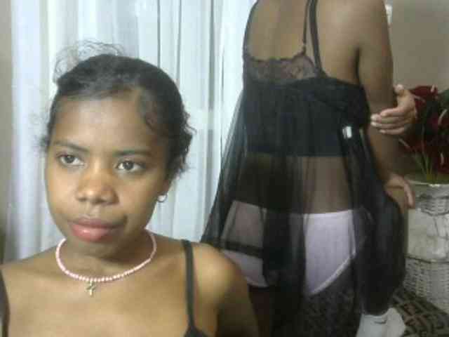 Twinsexgirl's sex show image Twinsexgirl's sex show image