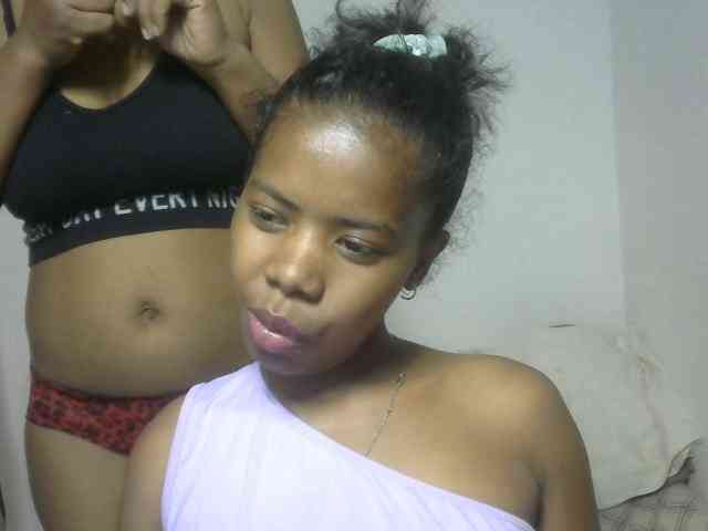 Twinsexgirl's sex show image Twinsexgirl's sex show image