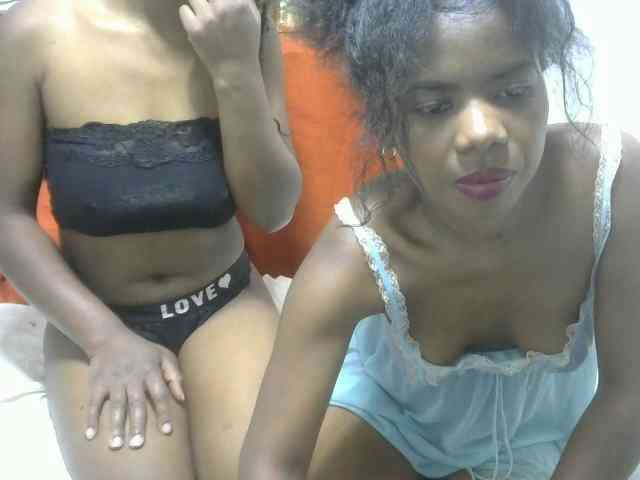 Twinsexgirl's sex show image Twinsexgirl's sex show image