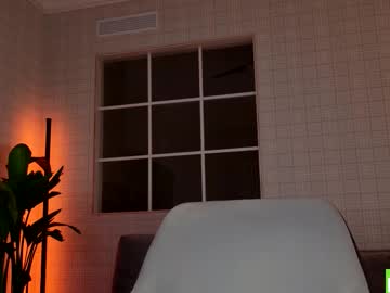 wellicaren's sex show image