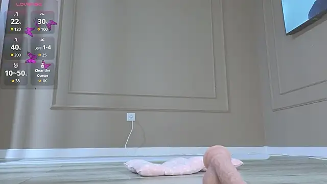 Ake_Mi's sex show image