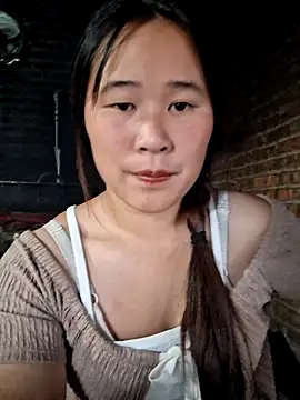 Изображение секс-шоу модели ALIENHR38