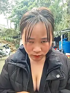 Изображение секс-шоу модели ALIENHR38