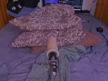 _b_a_n_s_h_e_e_'s sex show image