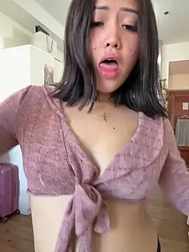 ur_Bebot's sex show image