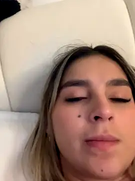 Изображение секс-шоу модели oriana_zoeee