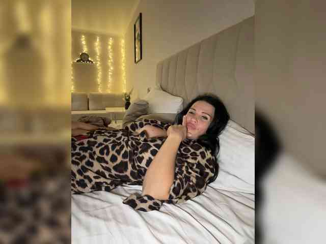 VampIrina11's sex show image VampIrina11's sex show image