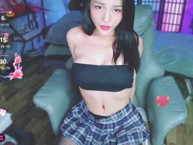 Uyennhi99's sex show image Uyennhi99's sex show image