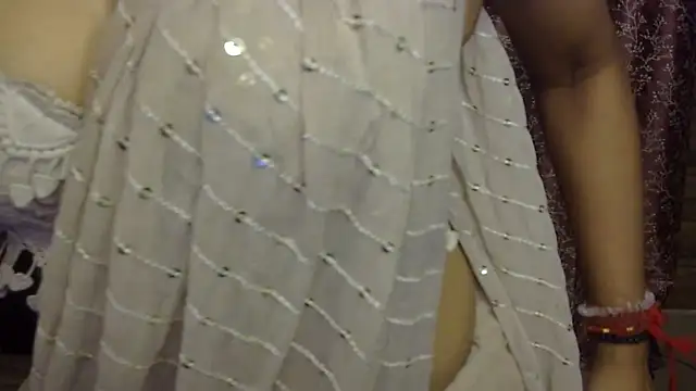 iam-moni2's sex show image