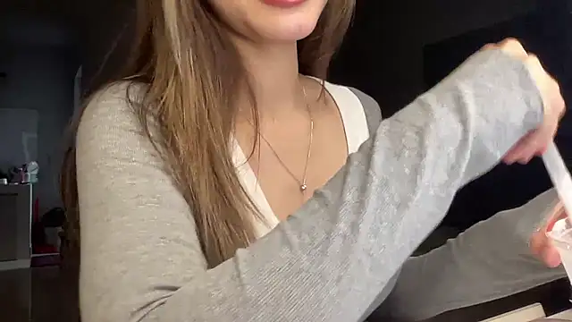 Min_sara69's sex show image