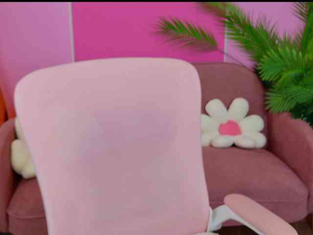 Изображение секс-шоу модели AngelBraun