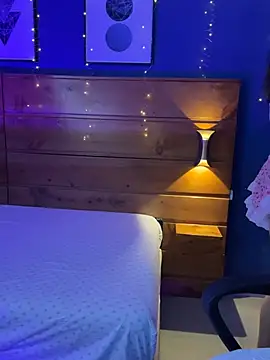 Изображение секс-шоу модели mahia_queen