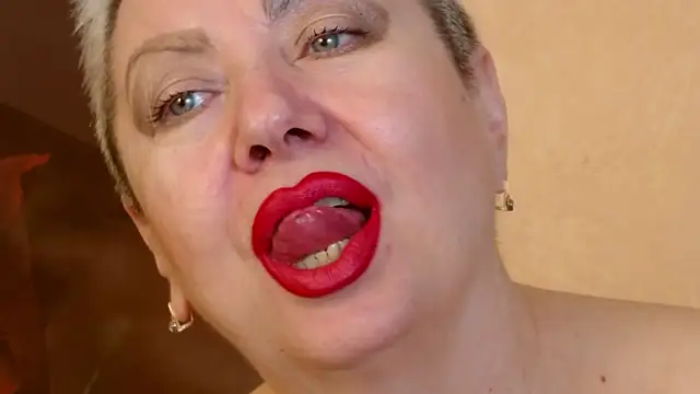 Изображение секс-шоу модели LadyPosh Изображение секс-шоу модели LadyPosh