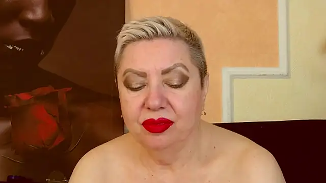 Изображение секс-шоу модели LadyPosh Изображение секс-шоу модели LadyPosh