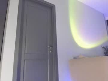 yours_meyy's sex show image