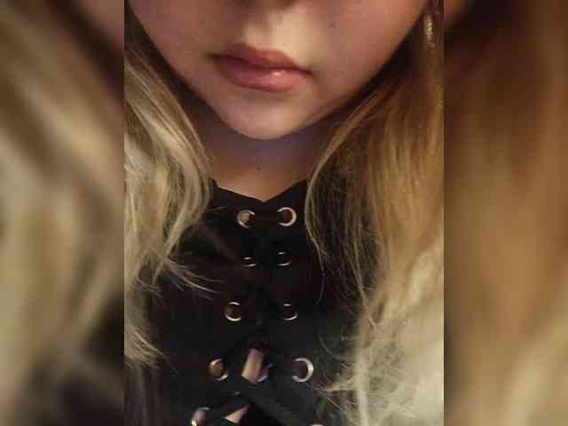 vaverika's sex show image