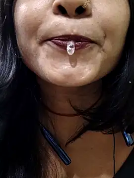 yoursweety09's sex show image