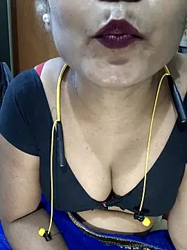 Изображение секс-шоу модели Funnydarling421 Изображение секс-шоу модели Funnydarling421