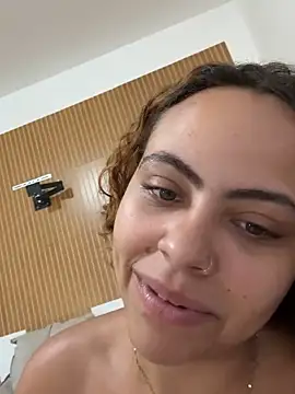 Изображение секс-шоу модели Chloe_Leaozinho Изображение секс-шоу модели Chloe_Leaozinho