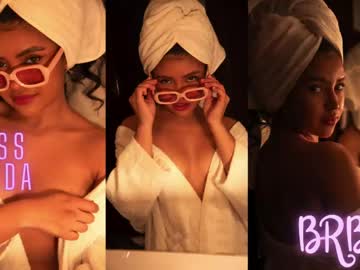 missprada's sex show image