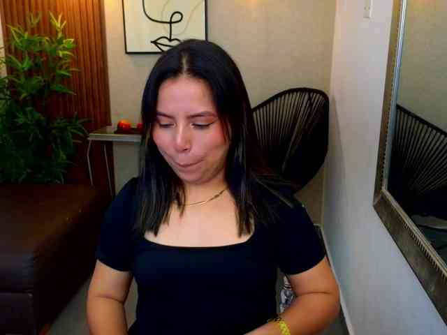 Sharlotte-Milk's sex show image